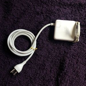 Apple 60W MagSafe Power Adapter